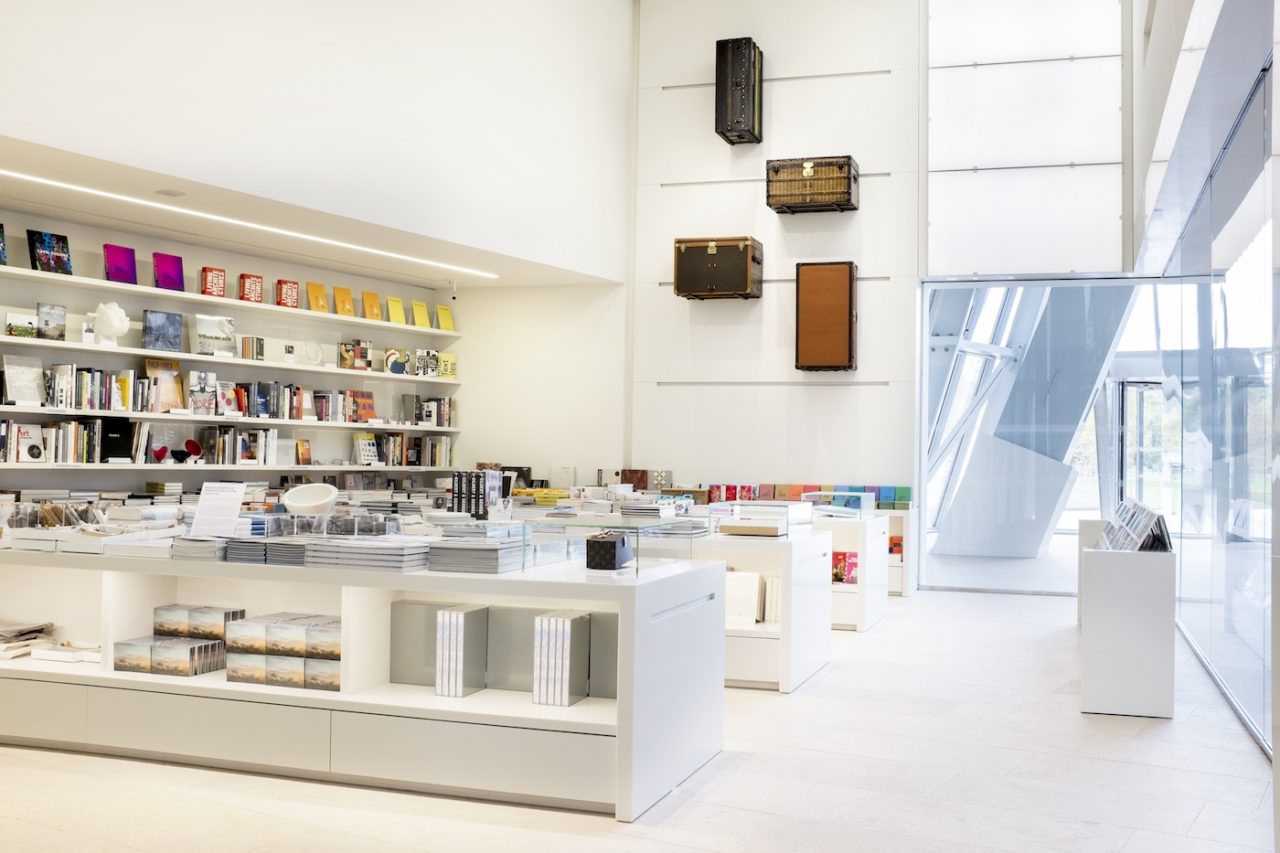 fondation louis vuitton - librairie - saga