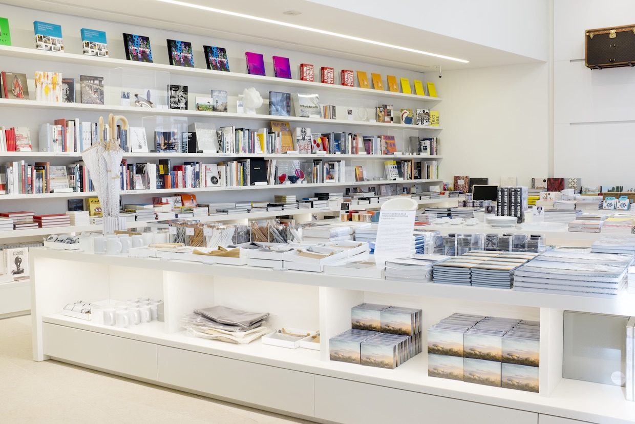 fondation louis vuitton - librairie - saga